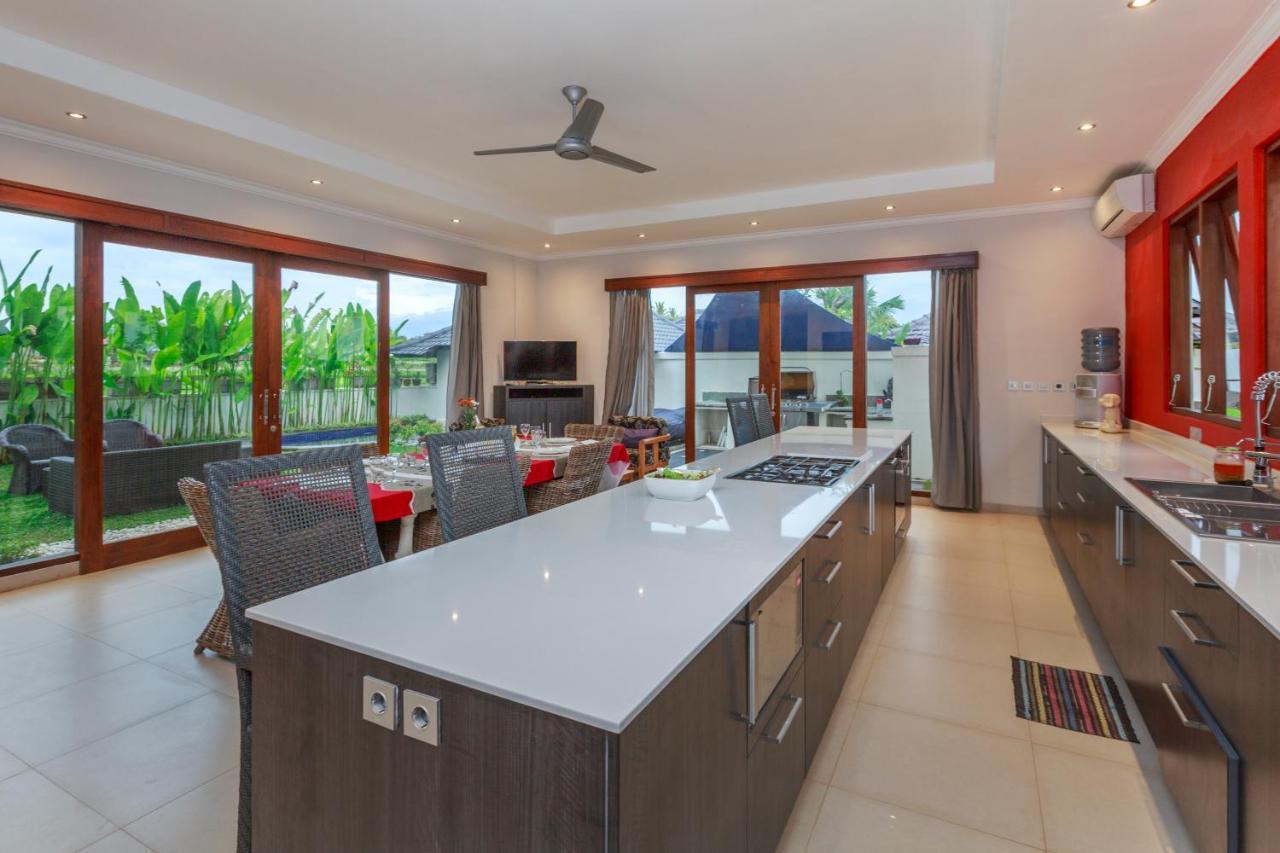 โซโล วิลลา แอนด์ รีทรีต Villa อูบุด ภายนอก รูปภาพ
