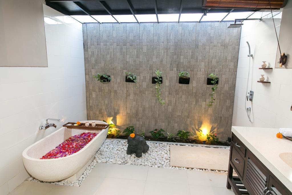 โซโล วิลลา แอนด์ รีทรีต Villa อูบุด ภายนอก รูปภาพ