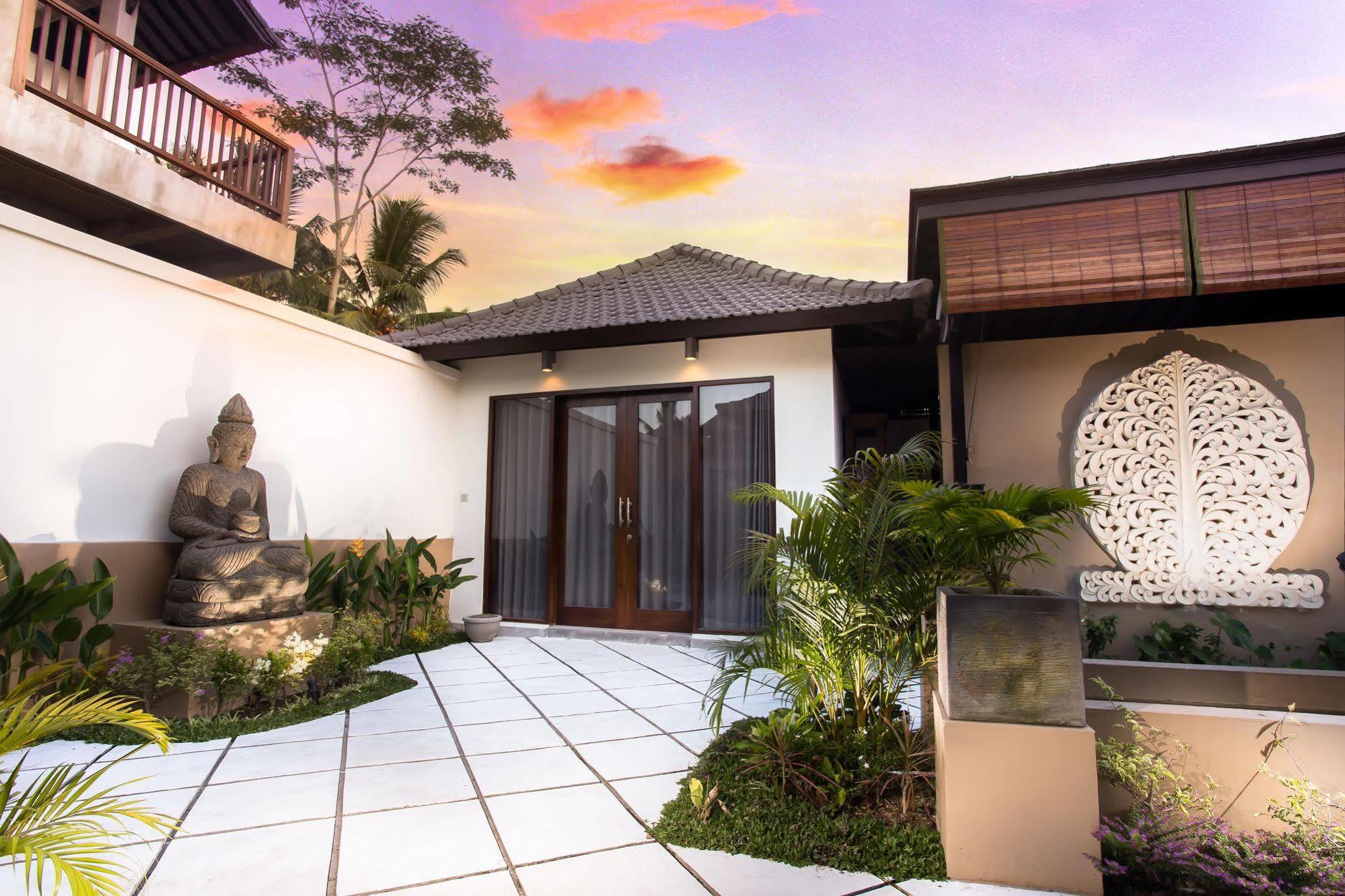 โซโล วิลลา แอนด์ รีทรีต Villa อูบุด ภายนอก รูปภาพ